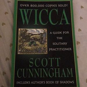Book- Wicca, A Guide For The Solitary Practitioner